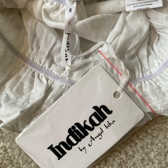 Showpo Crop Top - Picture 4 of 4